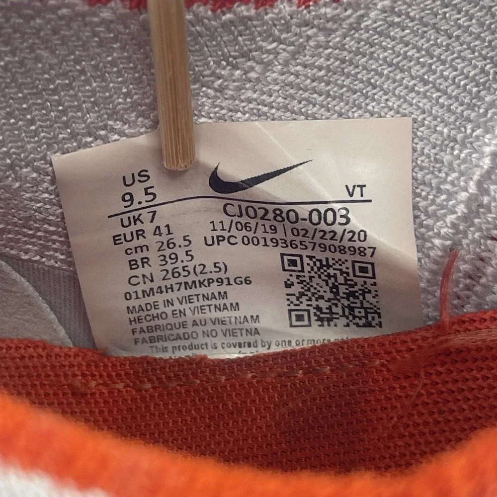 Nike React Phantom Run Flyknit 2 Shoes Womens 9.5 M White Orange Running Sneaker